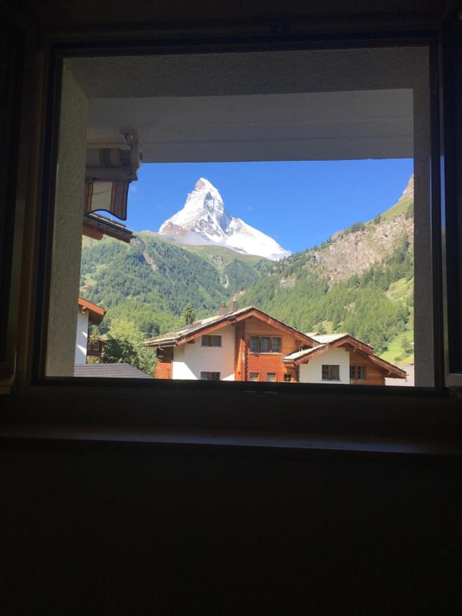 Haus Leopold Apartment Zermatt Exterior photo